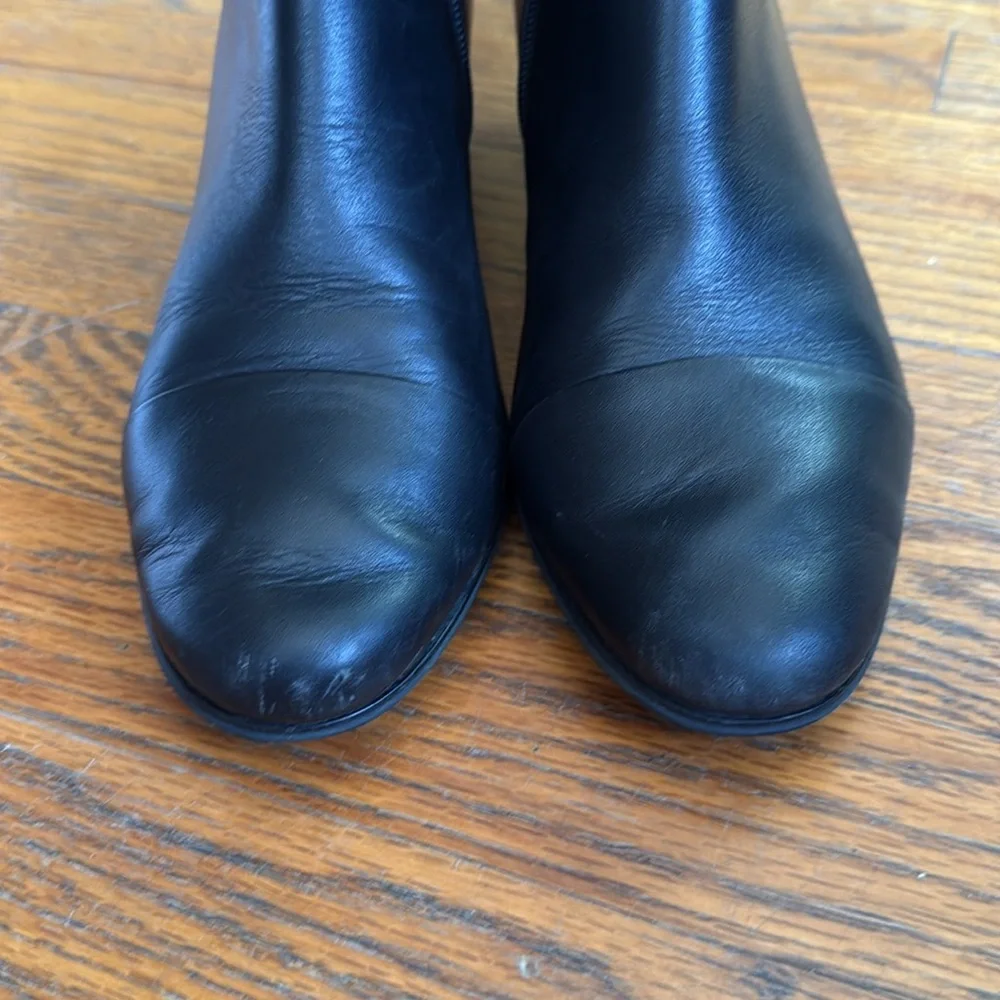 Tootsies Black Leather Knee High Boots similar to *Stuart Weitzman 50/50 Boots*